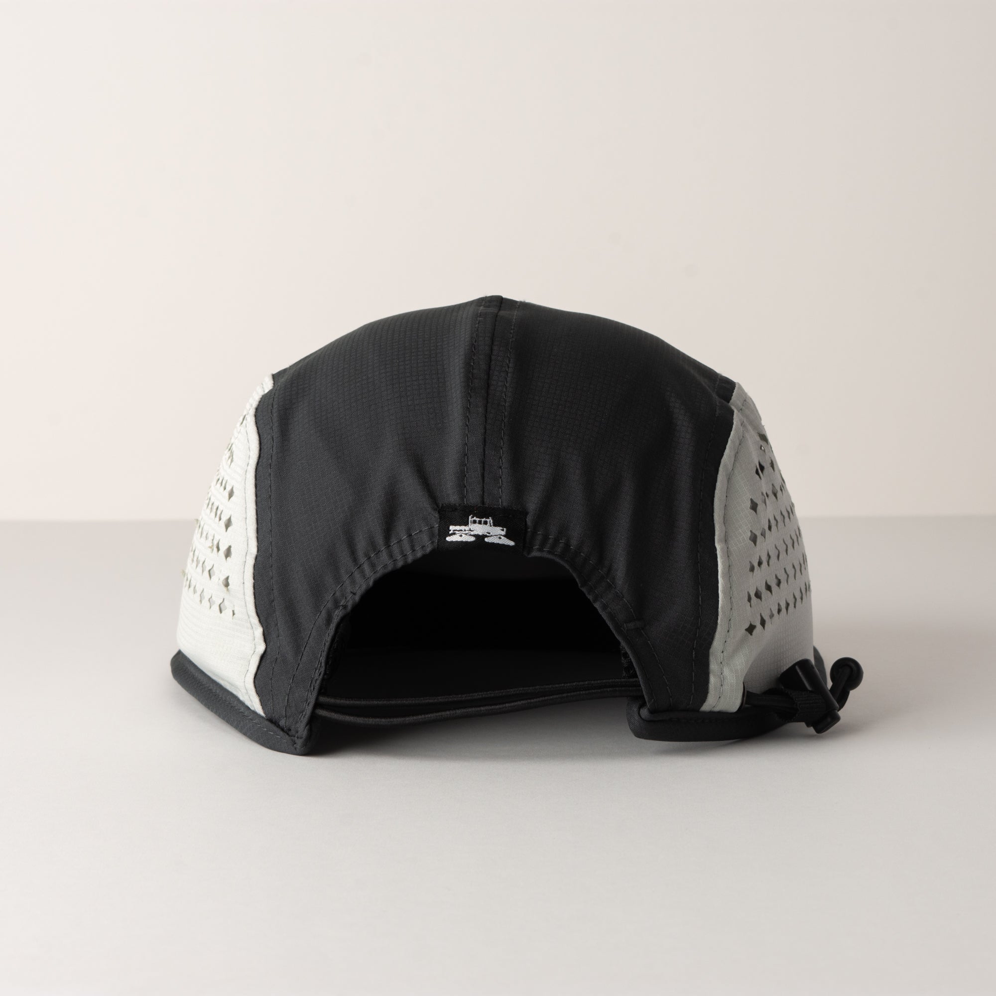 Cadence 5 - Panel Lightweight Cap - Spacecraft